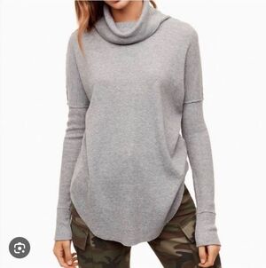 246-TNA Light Gray Turtleneck Sweater‎
